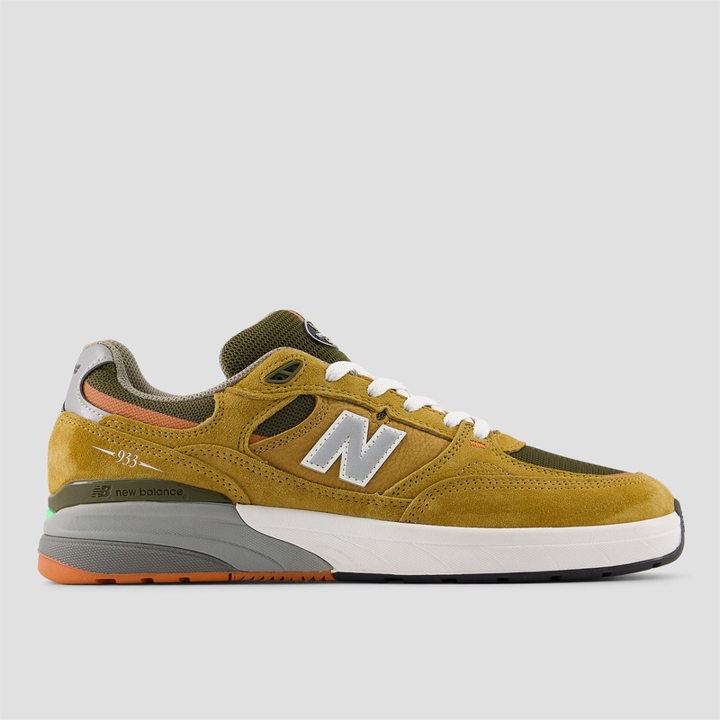 New Balance Andrew Reynolds 933 Skate Shoes Camel UK3.5