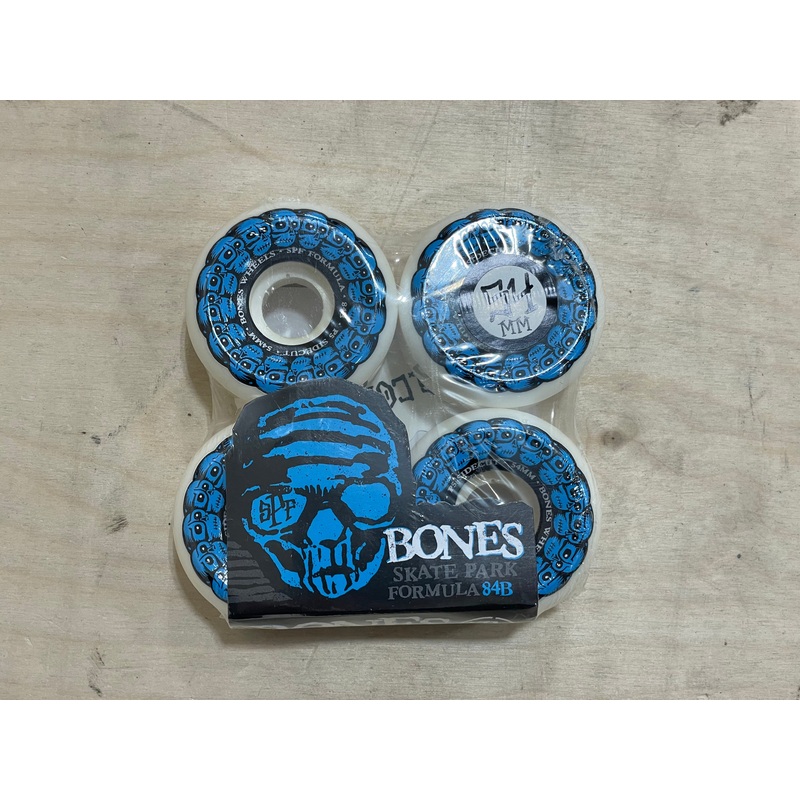 BONES WHEELS SPF Skateboard Wheels Circle Skulls 54mm P5 Sidecut 84B