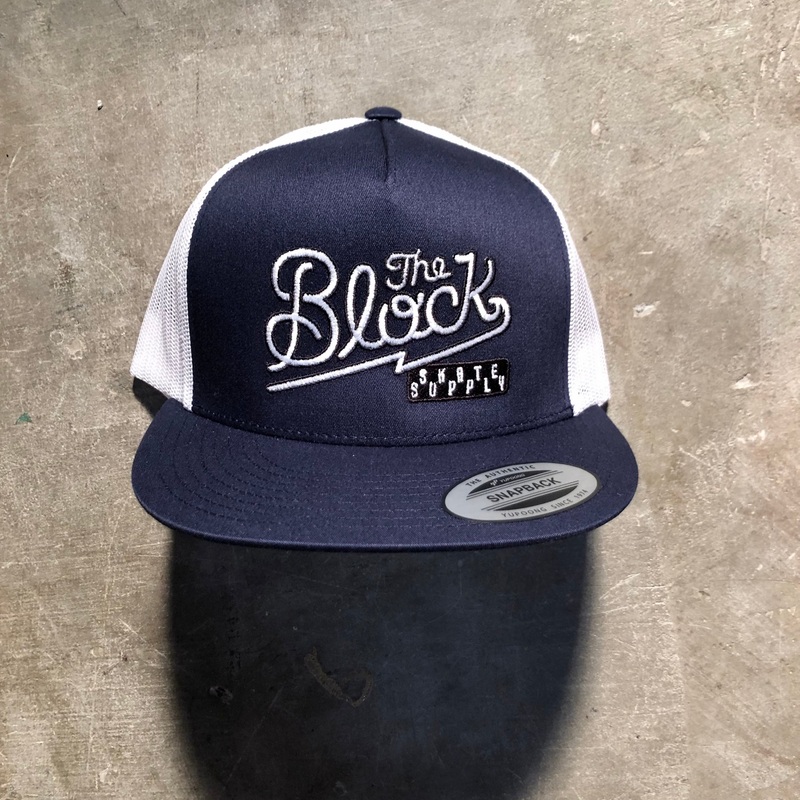 Block – Diner Logo Flat Bill Trucker Hat – Navy / White