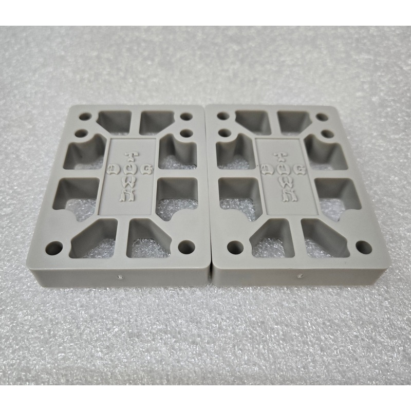 Dogtown 1/2″ Skateboard Riser Pads – GREY
