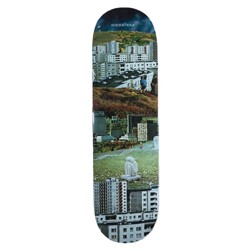 Social Hour Hills Deck 8.38