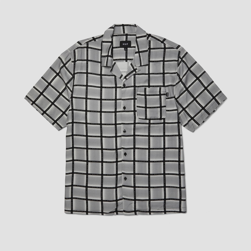 HUF Flynn Shortsleeve Resort Shirt Black Small