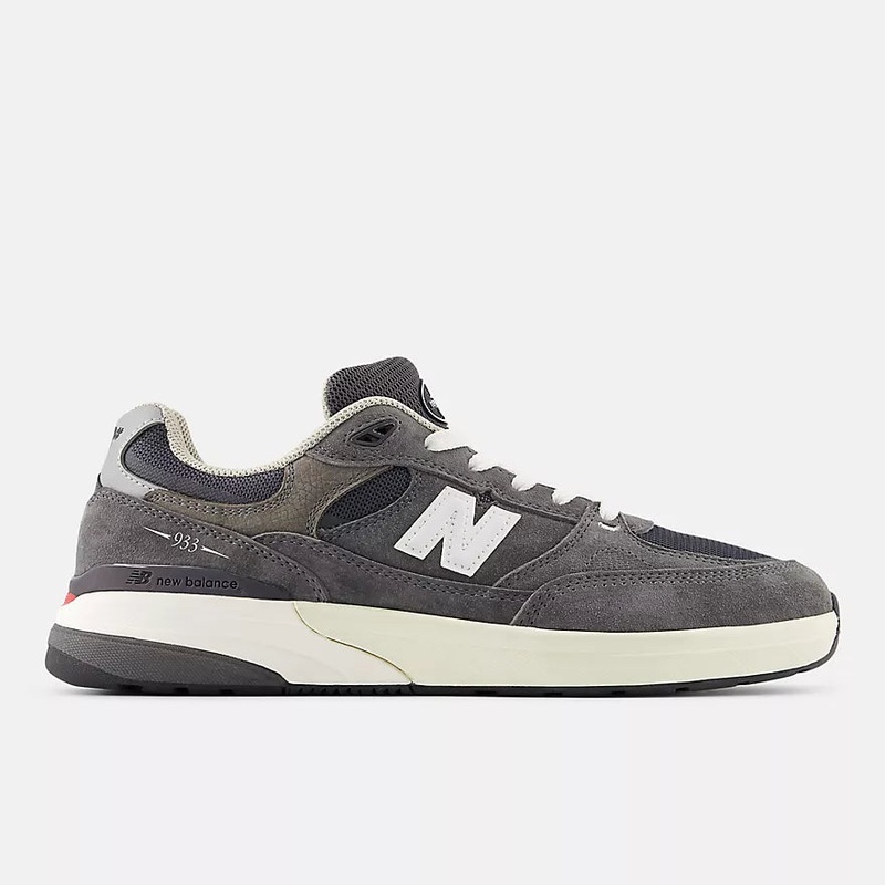 New Balance Numeric 933 Andrew Reynolds Skate Shoes Wide 2E Dark Grey with White 7 Grey/White