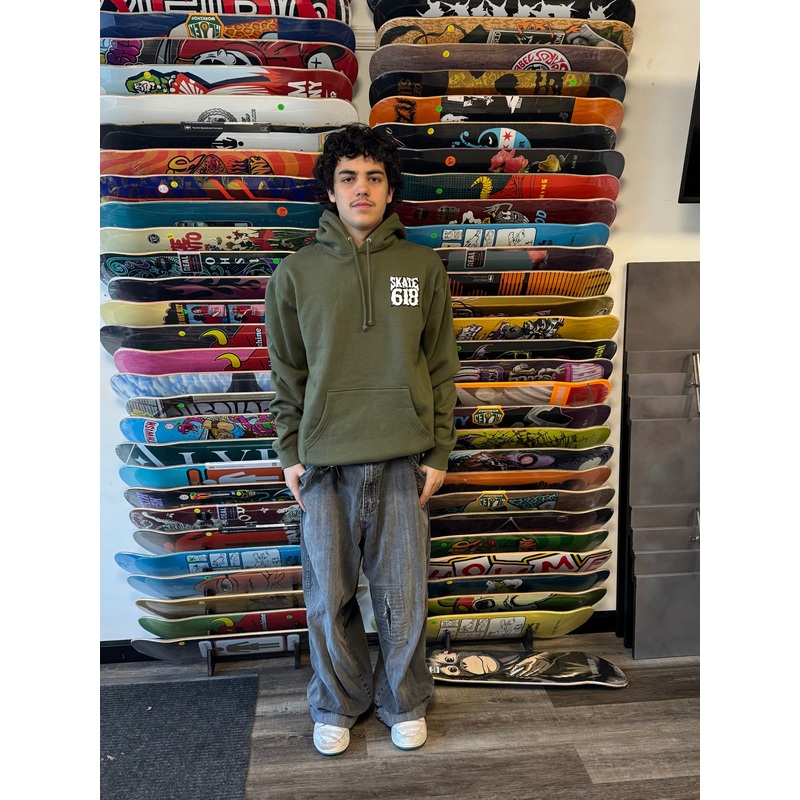 SKATE 618 STACKED LOGO PULLOVER HOODIE GREEN XS