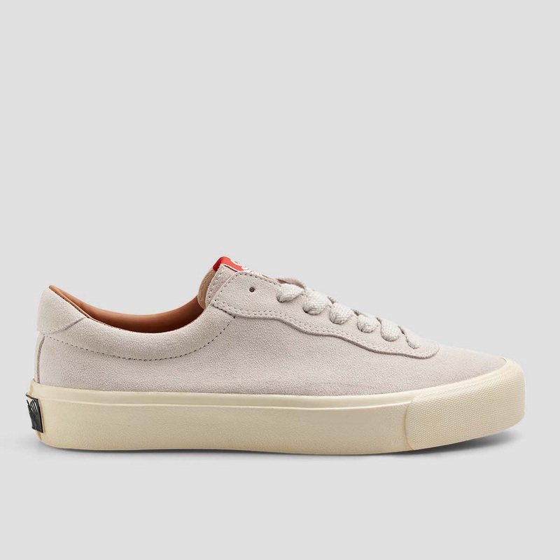 Last Resort AB VM001 Lo Suede White / White UK4